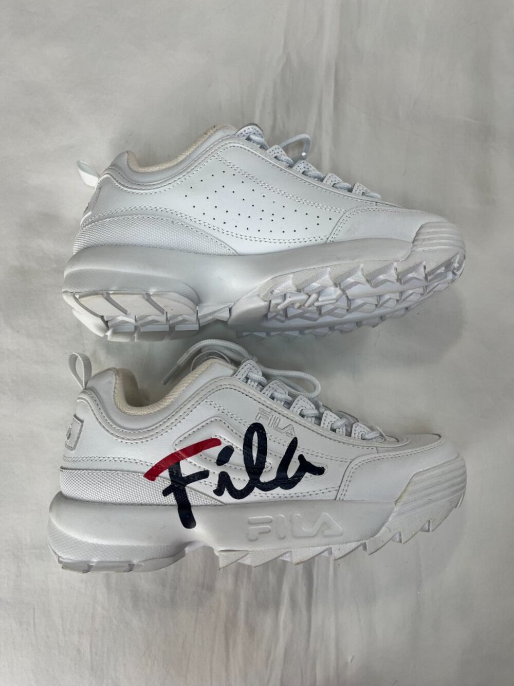 FILA USA Disruptor II Script Sneaker
